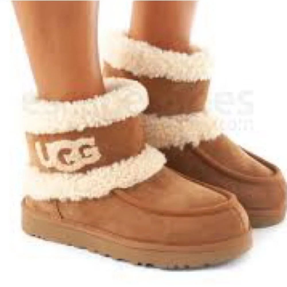Kids UGG Ultra Mini Fluff GS Chestnut Brown Nude Khaki 1143701K Snow Rain Boots